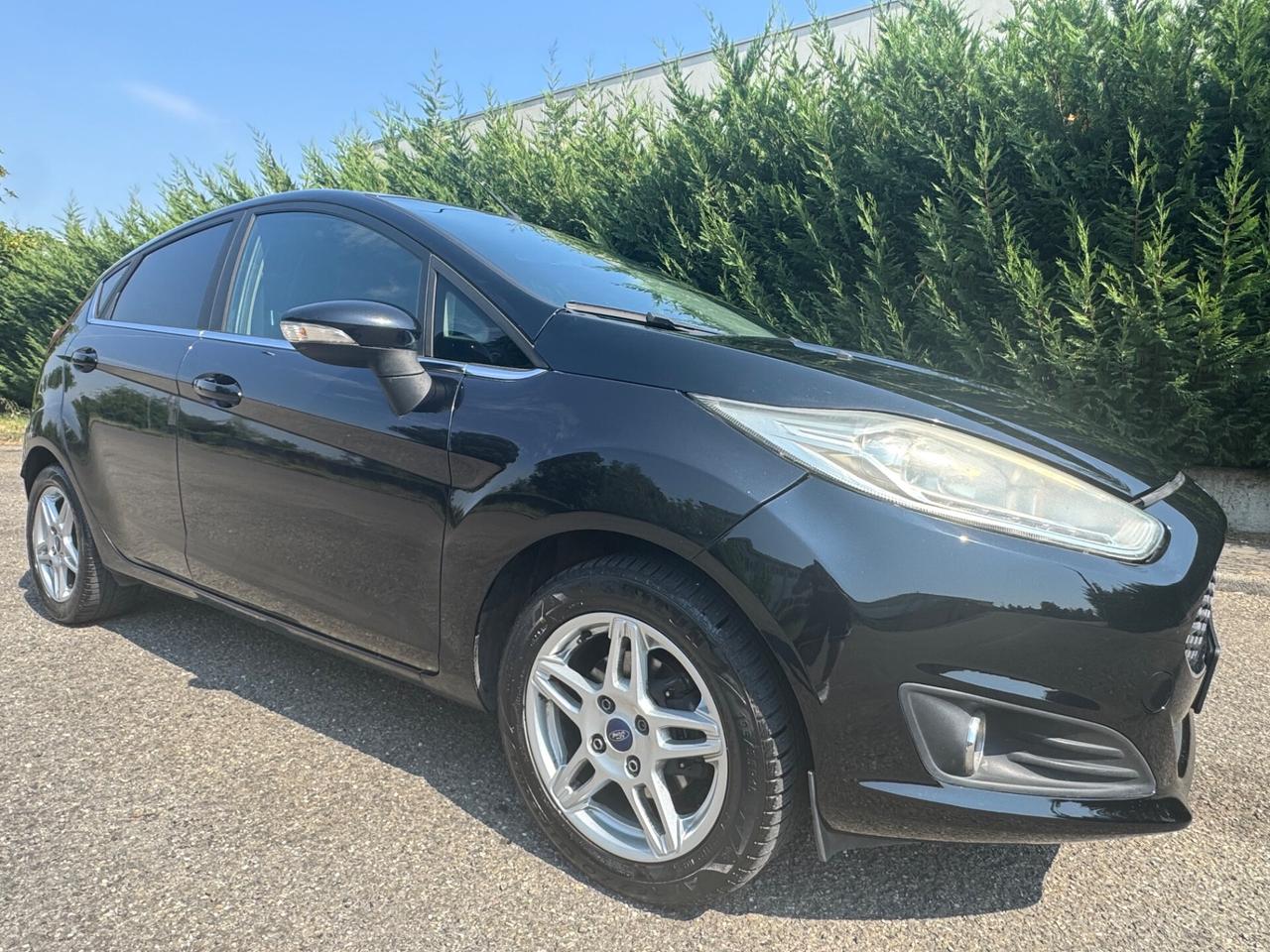 Ford Fiesta 1.5 TDCi 75CV 5 porte Titanium