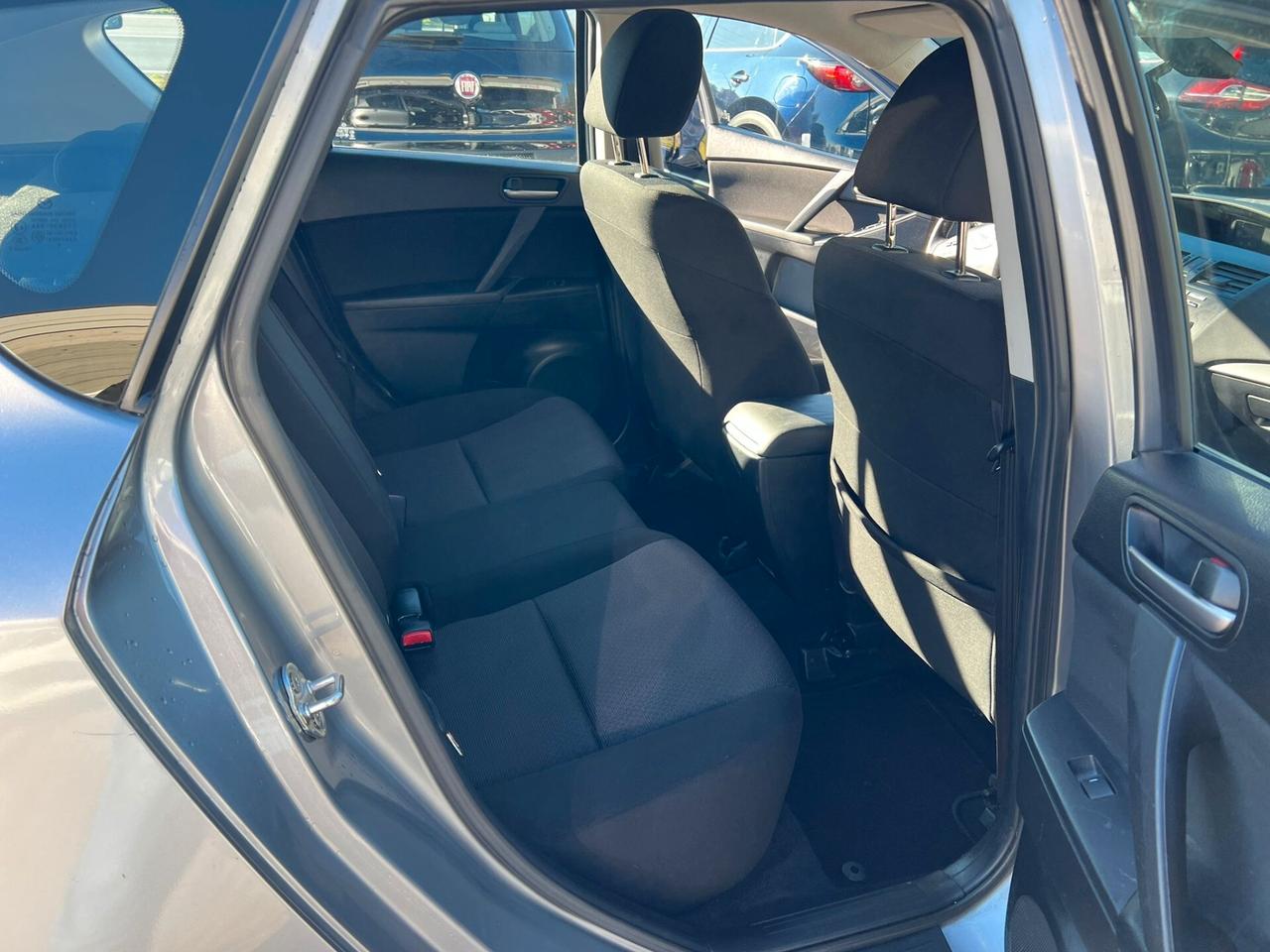 Mazda 3 Mazda3 1.6 MZ-CD 109 CV 5p. Advanced *neopatentati*