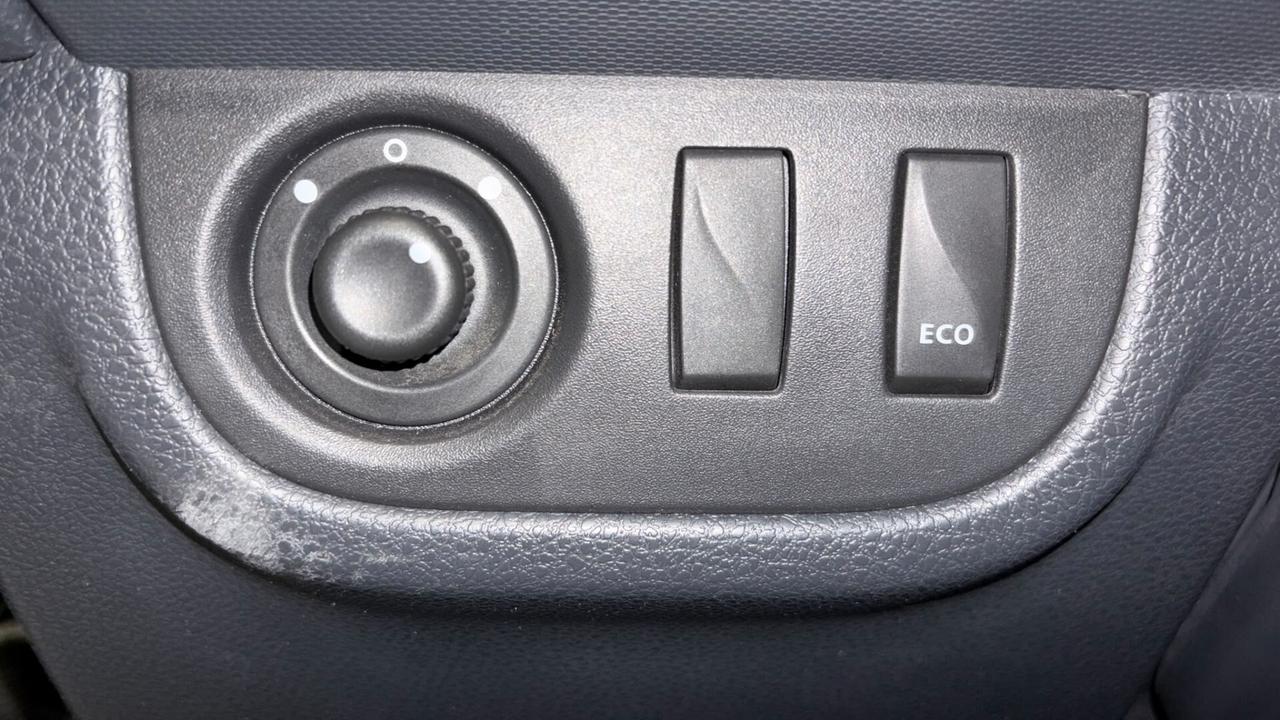 DACIA SANDERO DEL 2016 EURO 6B CAMBIO AUTOMATICO