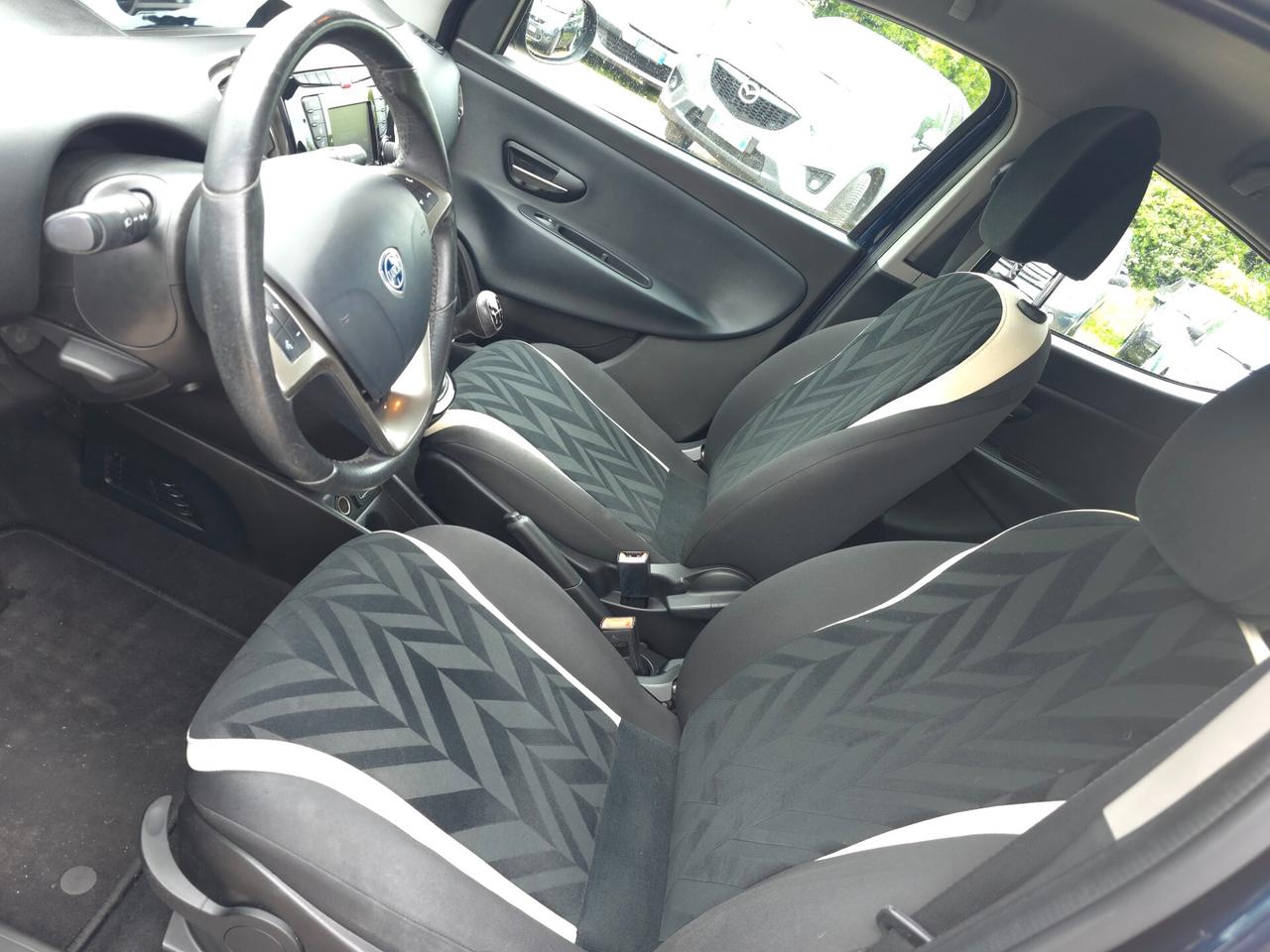 Lancia Ypsilon 1.3 MJT 16V 95 CV 5 porte S&S Platinum