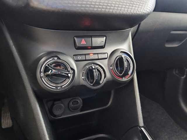 Peugeot 2008 BlueHDi 100 S&S Signature