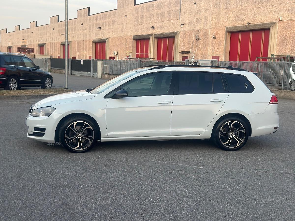 VOLKSWAGEN - Golf Variant - 1.6 TDI 110 CV Business BMT