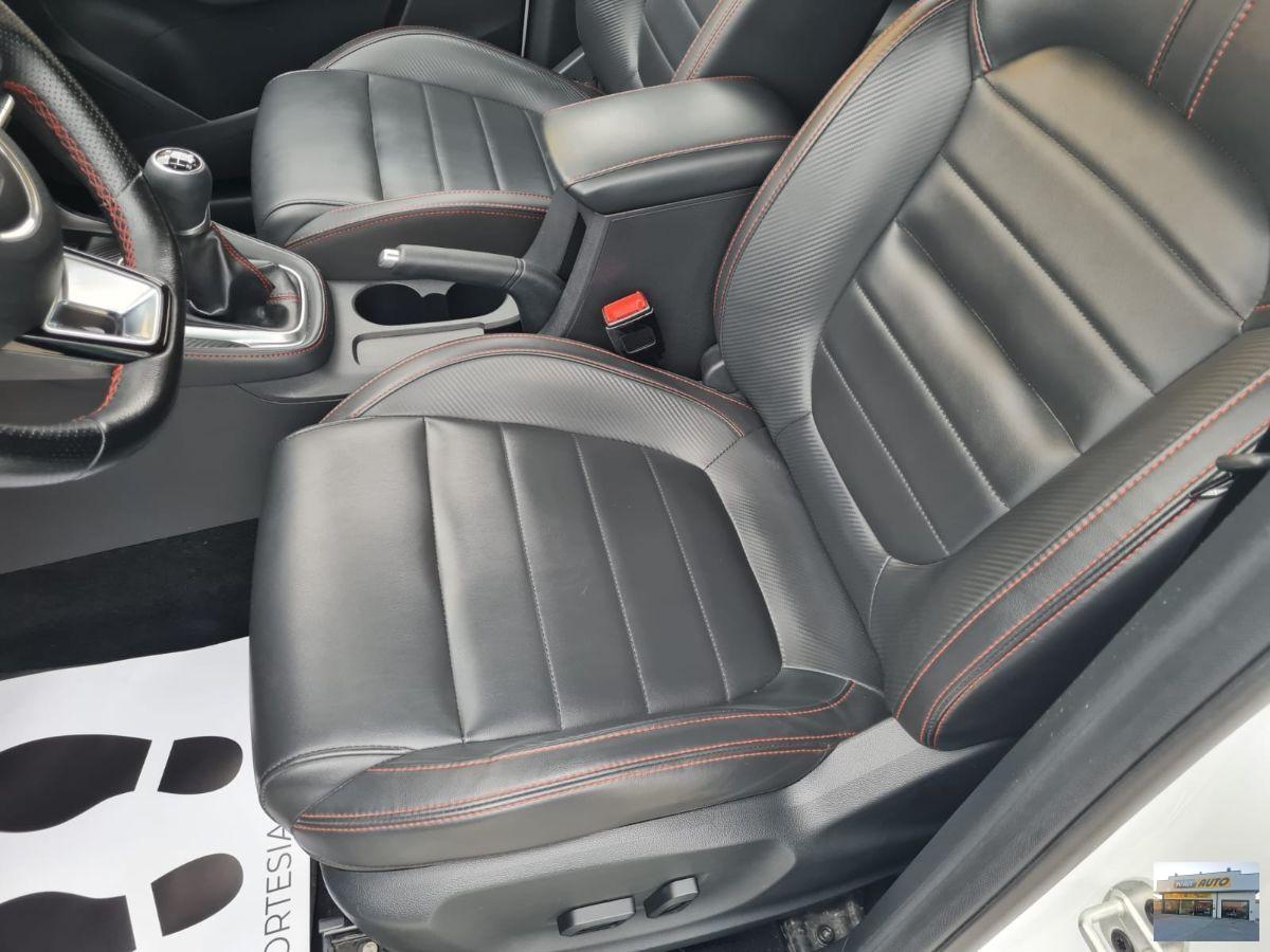 MG ZS Luxury 1.5 Benzina-Anno 2022