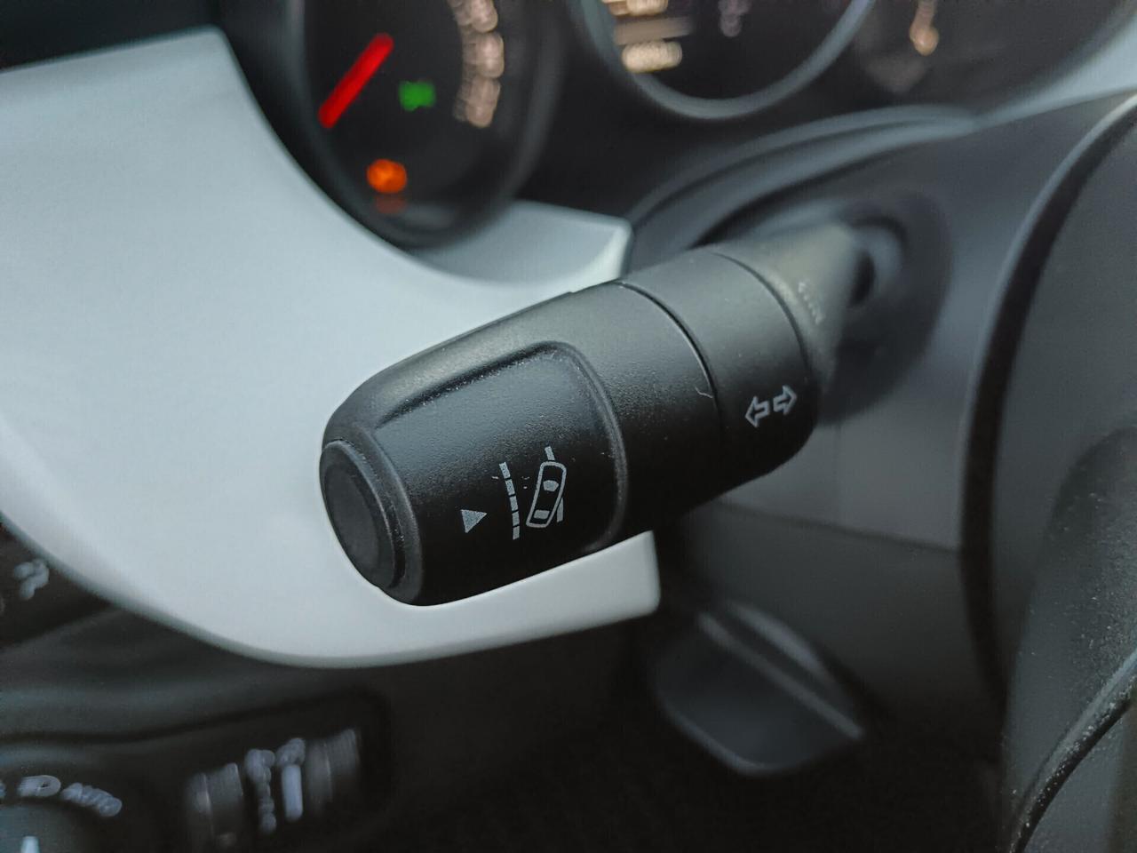 Fiat 500X 1.6 MJT 120CV LOUNGE NAVI XENON