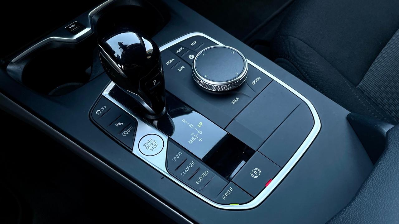 BMW 116D 1.5 ADVANTAGE 116CV - CRUISE CONTROL, CAR PLAY, NEOPATENTATI