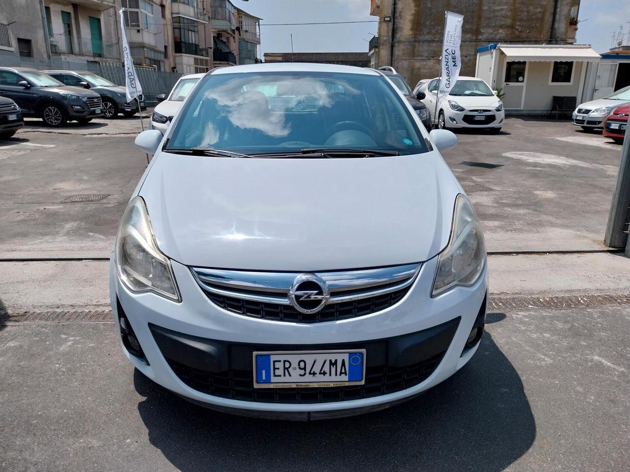 OPEL CORSA 1.0 BENZINA 67.000 KM 2013