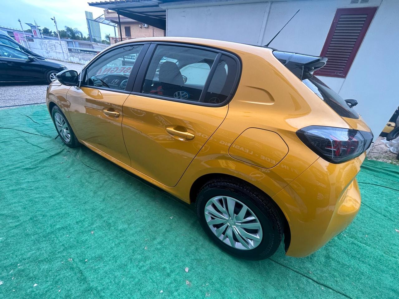 Peugeot 208 2023 1.2 75 CV LEGGI TUTTO KM CERTIFICATI!