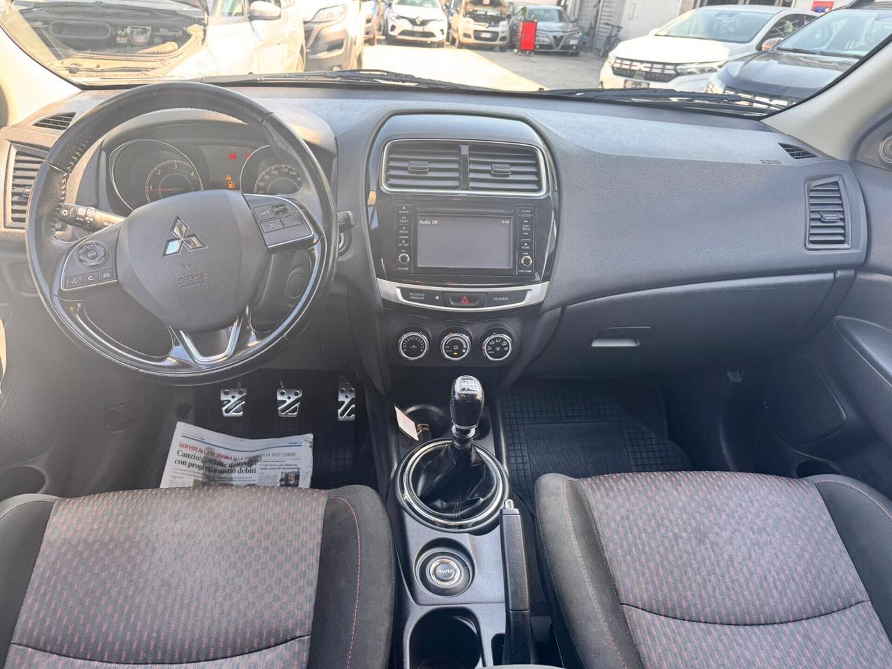 MITSUBISHI ASX 1,6 D 114 CV 4X4 INSTYLE PANORAMIC MAN 5P