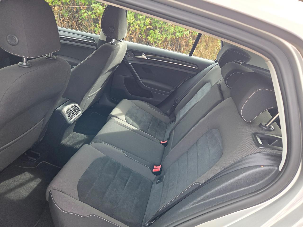 Volkswagen Golf 1.6 TDI 5p. Highline BlueMotion Technology 2013
