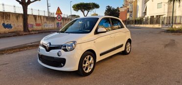 Renault Twingo SCe EDC Intens