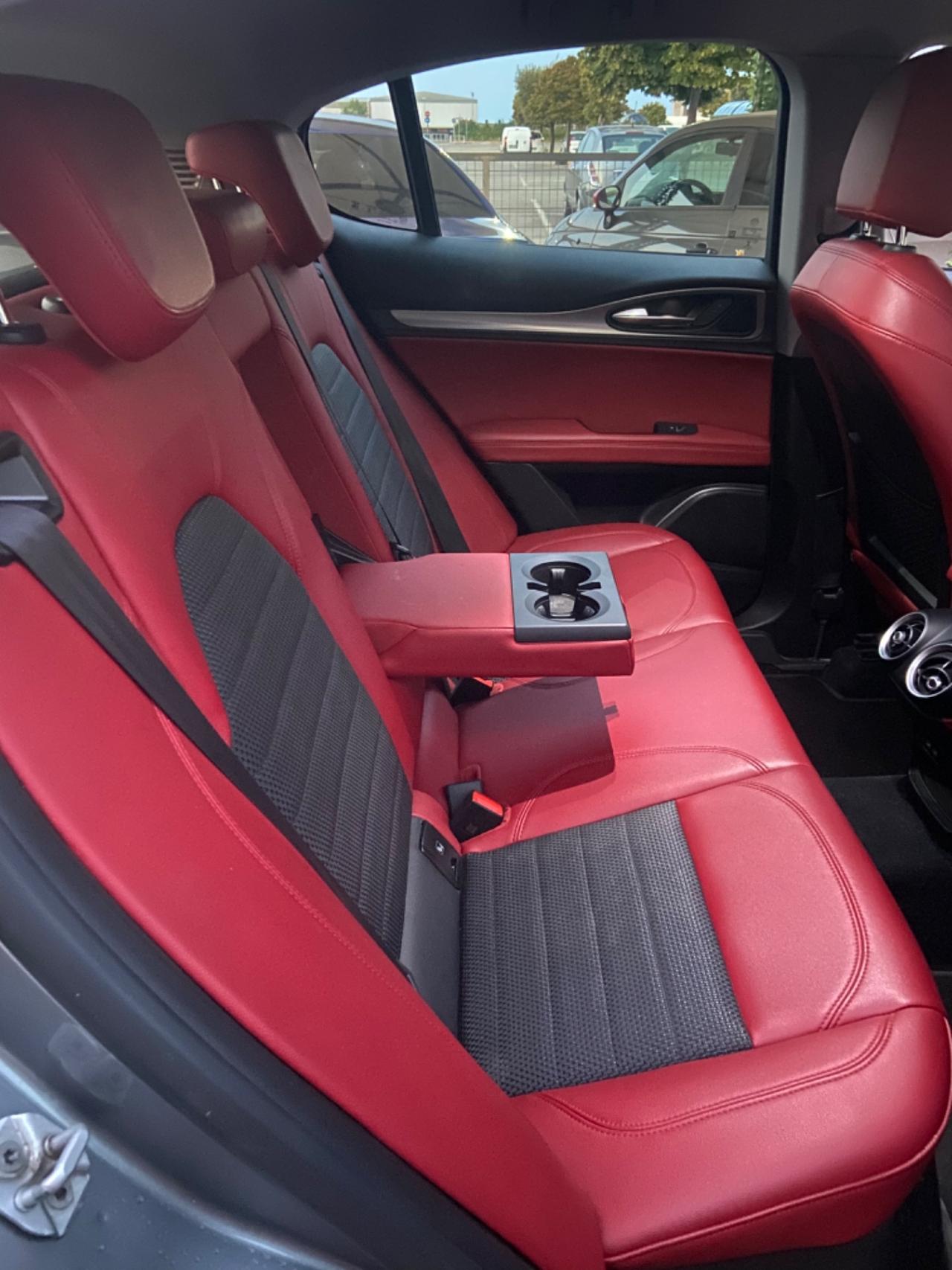Alfa Romeo Stelvio 2.2 210 CV Q4 B-Tech FULL NUOVA