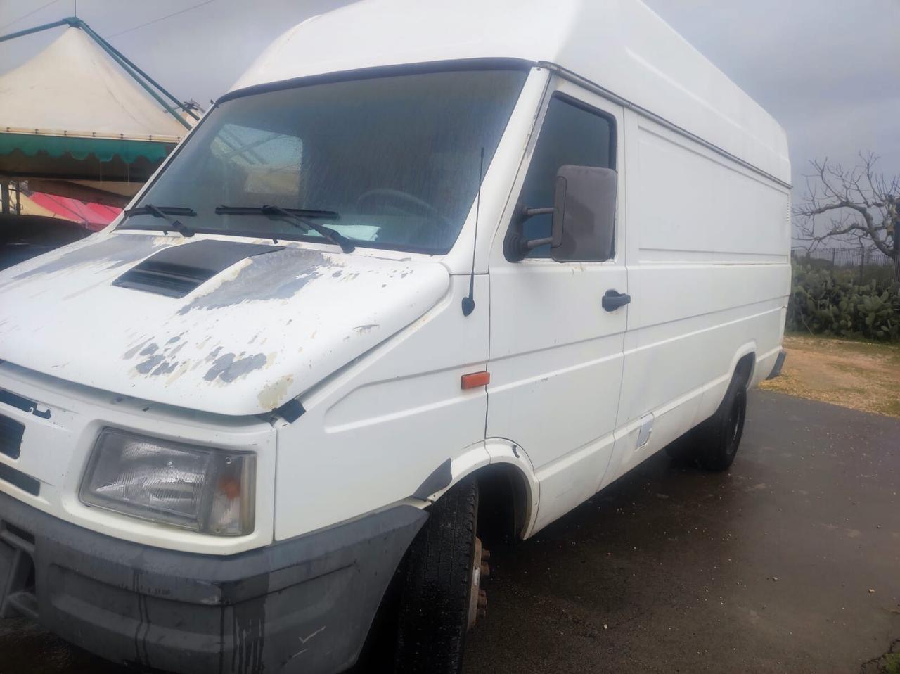 IVECO DAILY 35 10 D 2.5