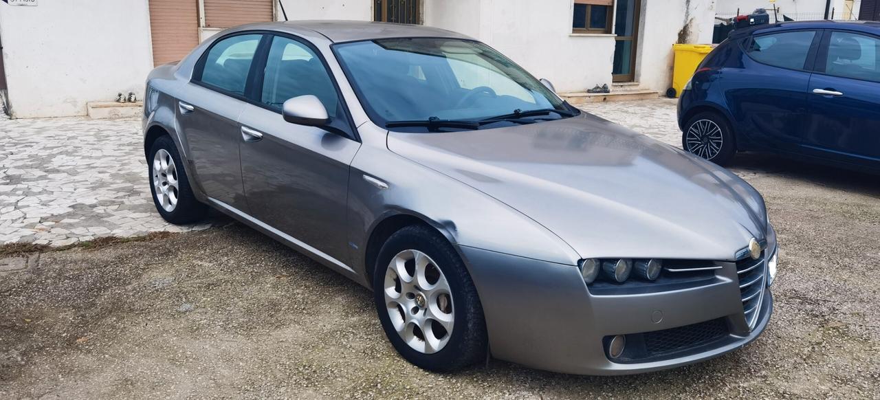 Alfa Romeo 159 1.9 JTDm 16V Exclusive