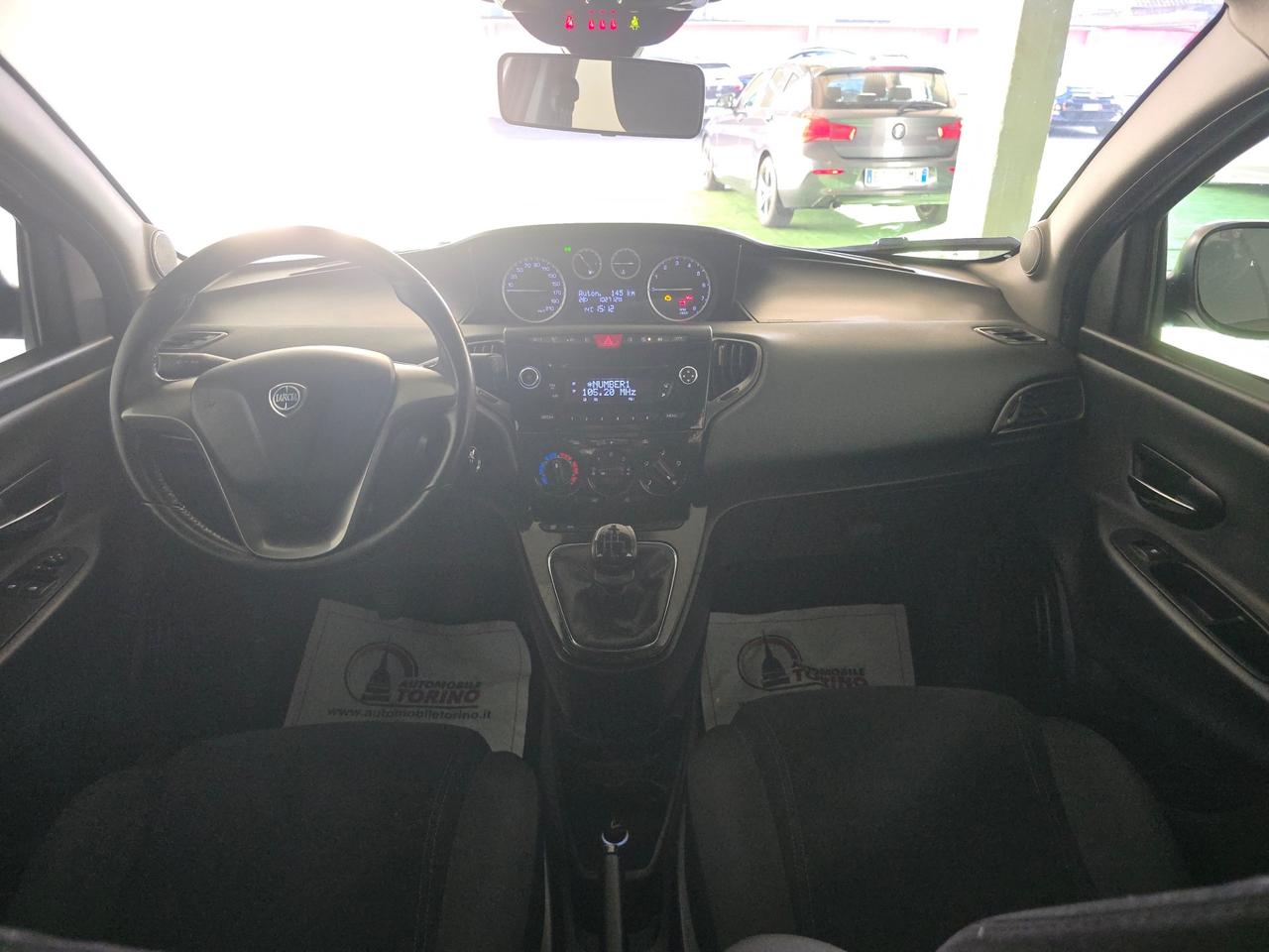 Lancia Ypsilon 0.9 TwinAir 85 CV 5 porte S&S Platinum