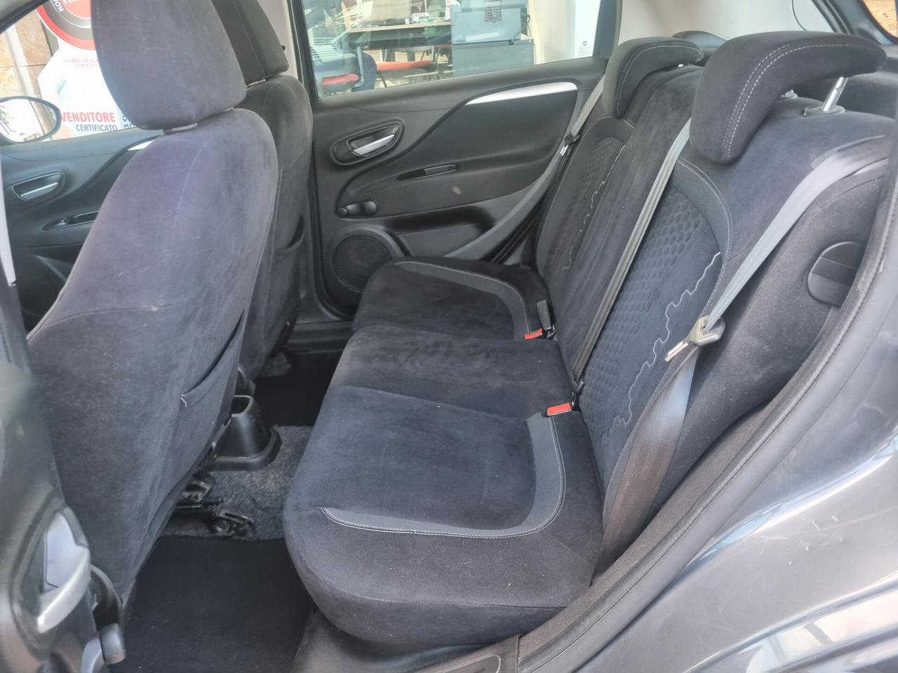 Fiat Punto 1.2 8V 5 porte Lounge 69cv
