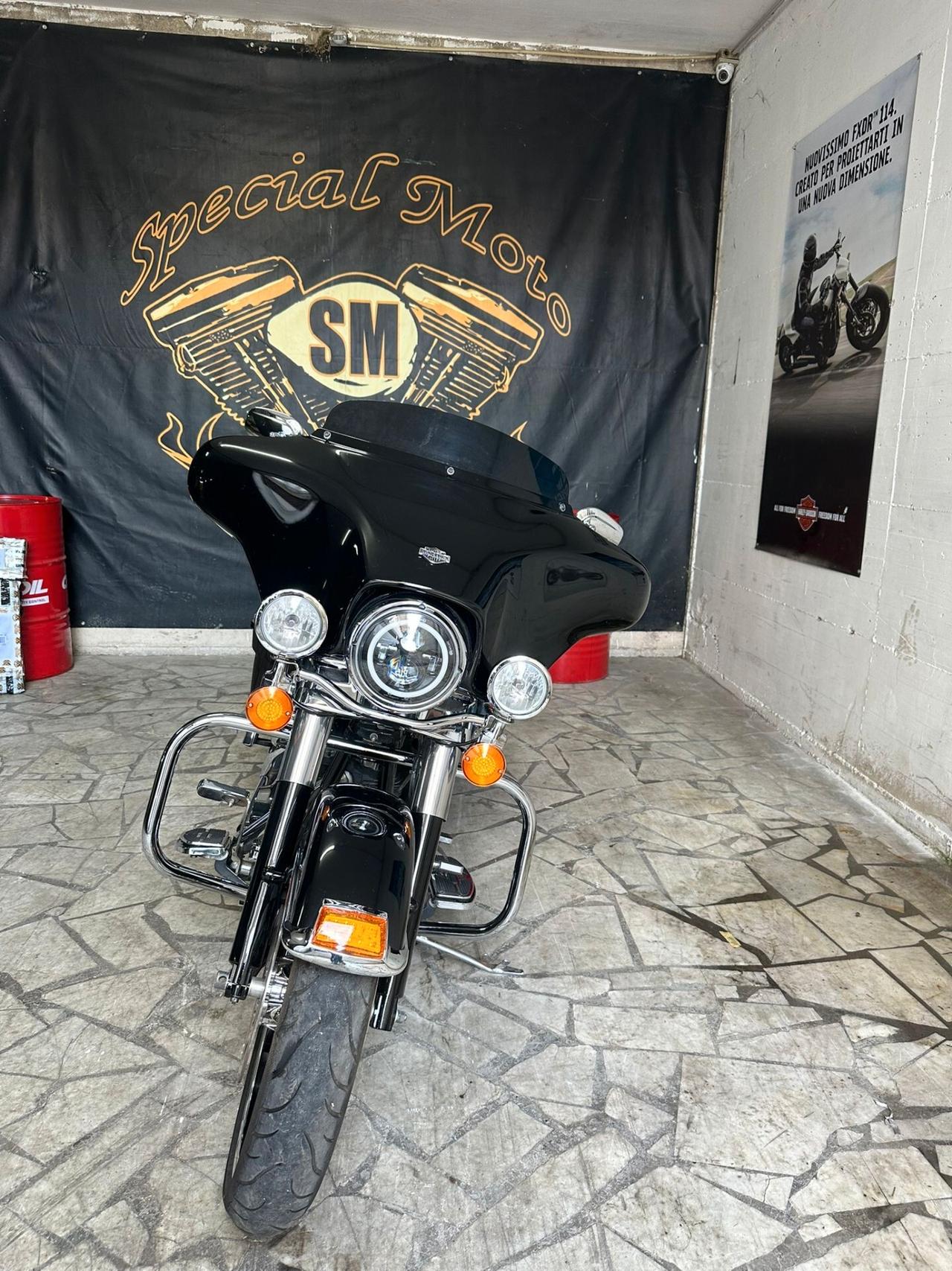 Harley-davidson FLHTC Electra Glide Classic
