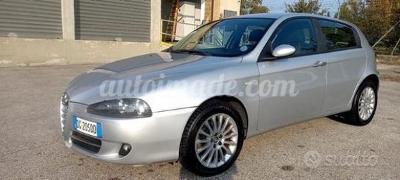 ALFA ROMEO 147 1.6 16V TS (105) 5 porte Black Line