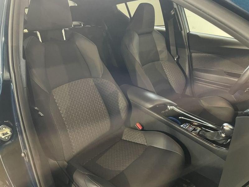 Toyota C-HR 1.8 Hybrid E-CVT Lounge