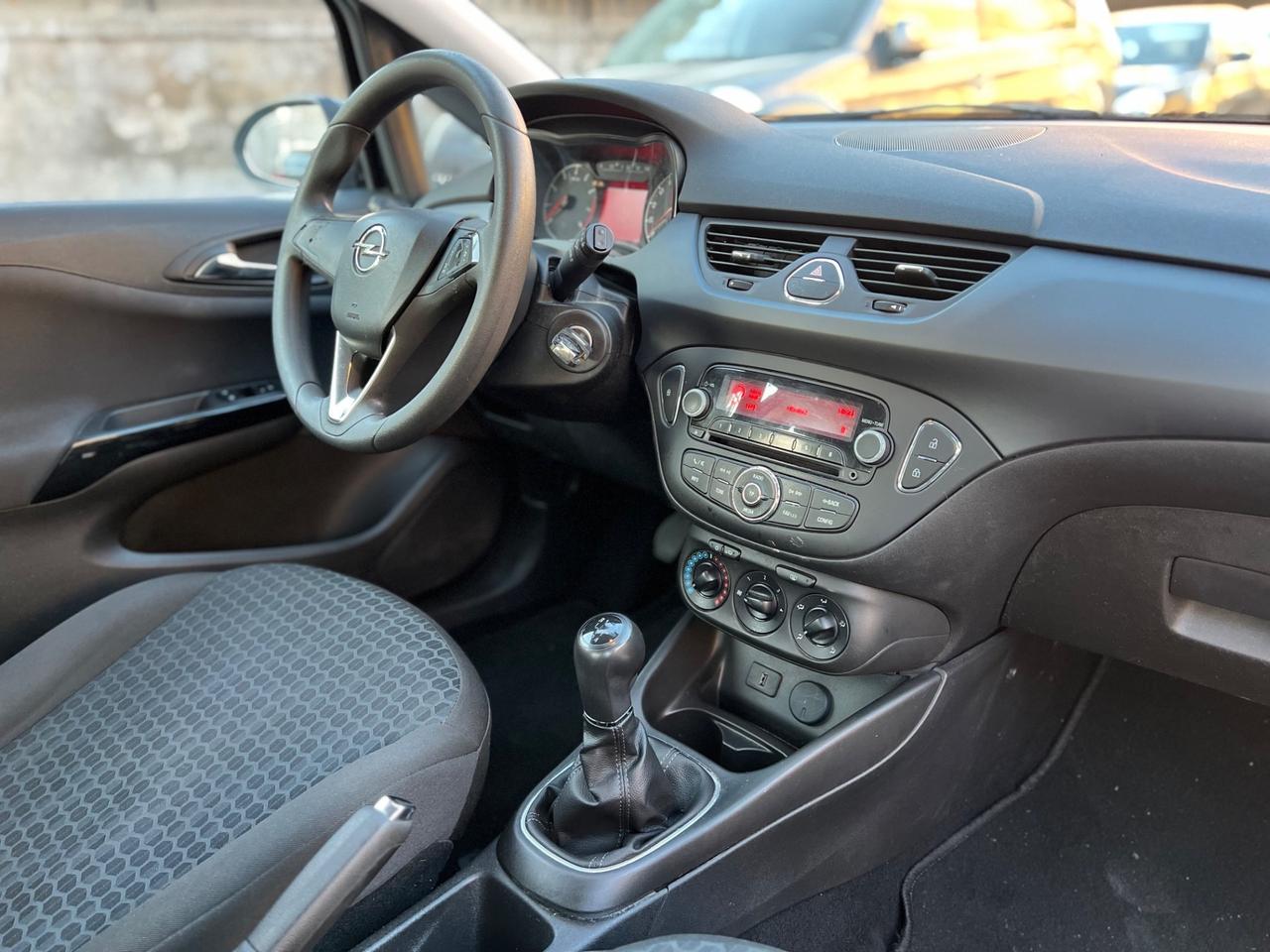 Opel Corsa 1.2 5 porte 4 cilindri