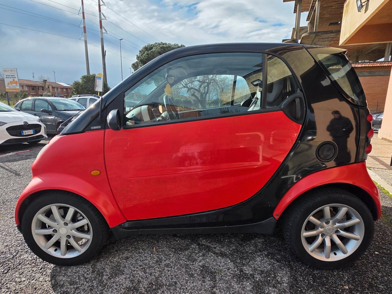 Smart ForTwo 700 coupé pure (45 kW)