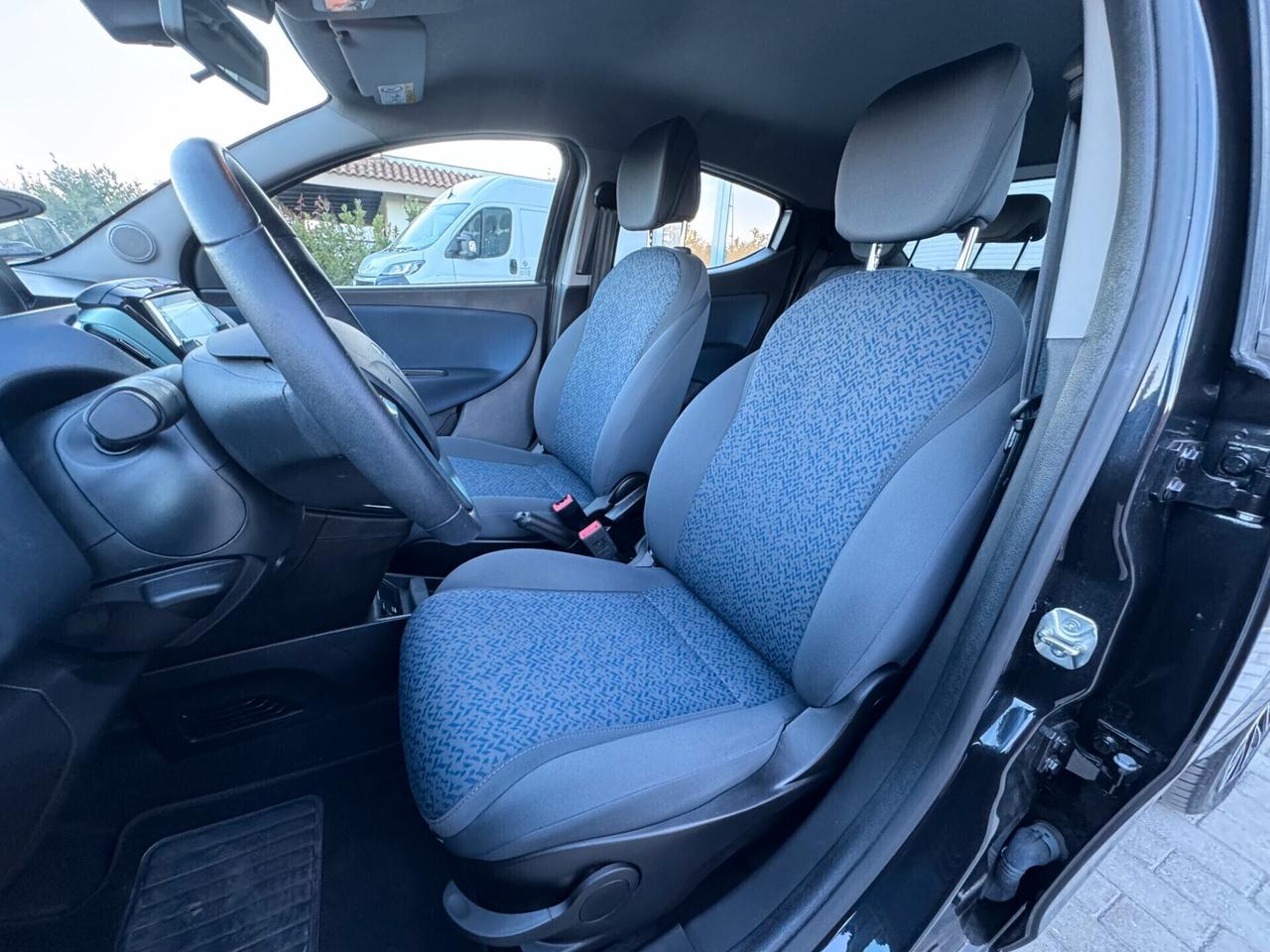 Lancia Ypsilon 1.0 FireFly 5 porte S&S Hybrid Gold -CAMERA-APPLE CARPLAY