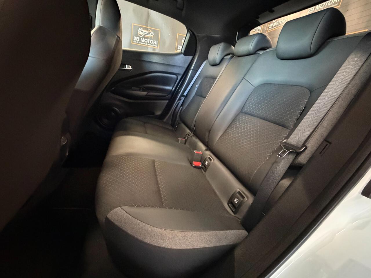 Nissan Juke 1.0 DIG-T N-CONNECTA