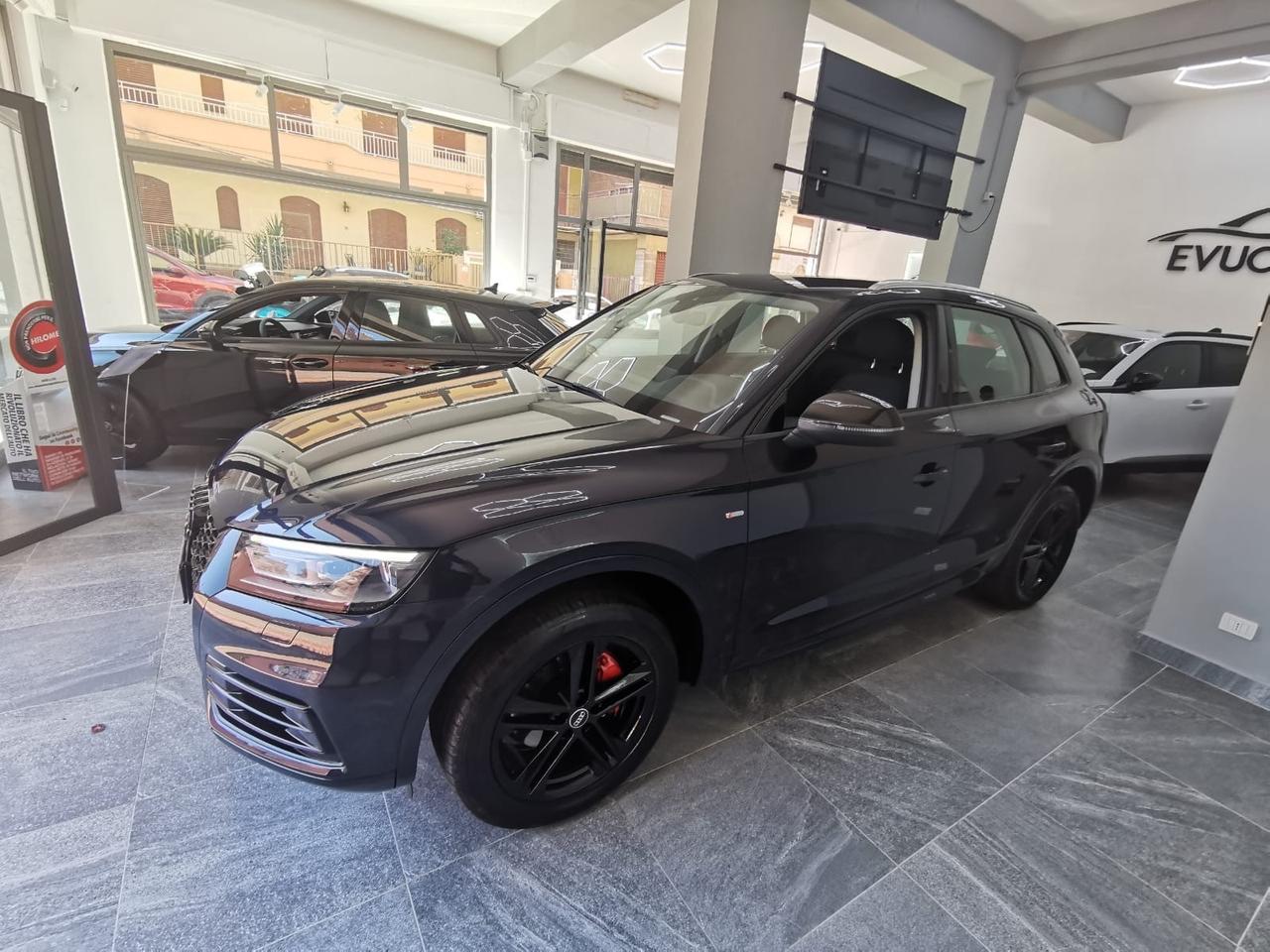 Audi Q5 2.0 TDI quattro S tronic Business Sport