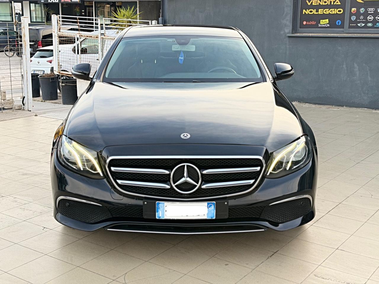 Mercedes-benz E 220 d Auto Sport Perfette Condizioni Garanzia 12 Mesi