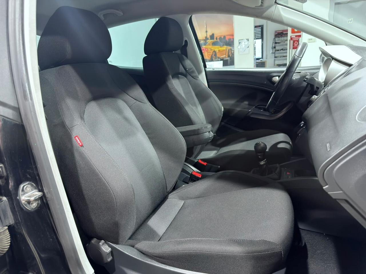 SEAT IBIZA 1.6 105CV 5p SPORT - NEOPATENTATI