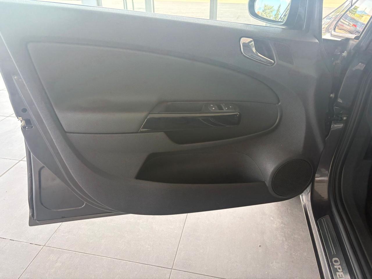 Opel Corsa 1.2 5 porte Edition