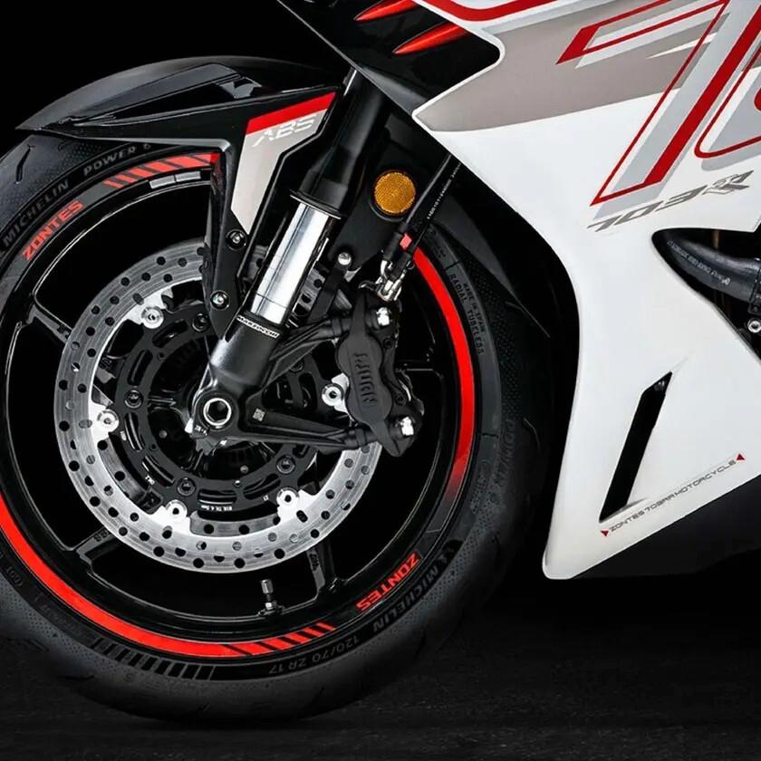 Zontes 703 RR pura adrenalina