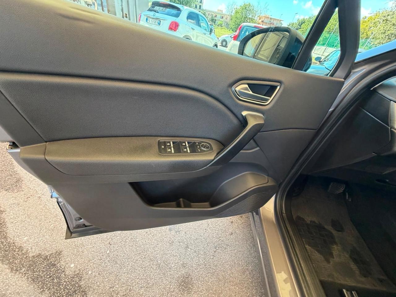 Renault Captur Blue dCi 115 CV EDC Initiale Paris
