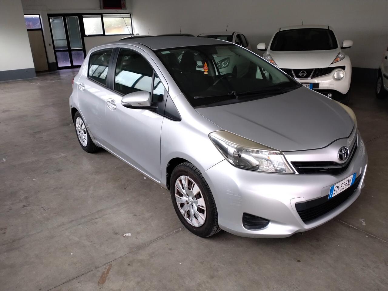 Toyota Yaris 1.3 5 porte Active METANO