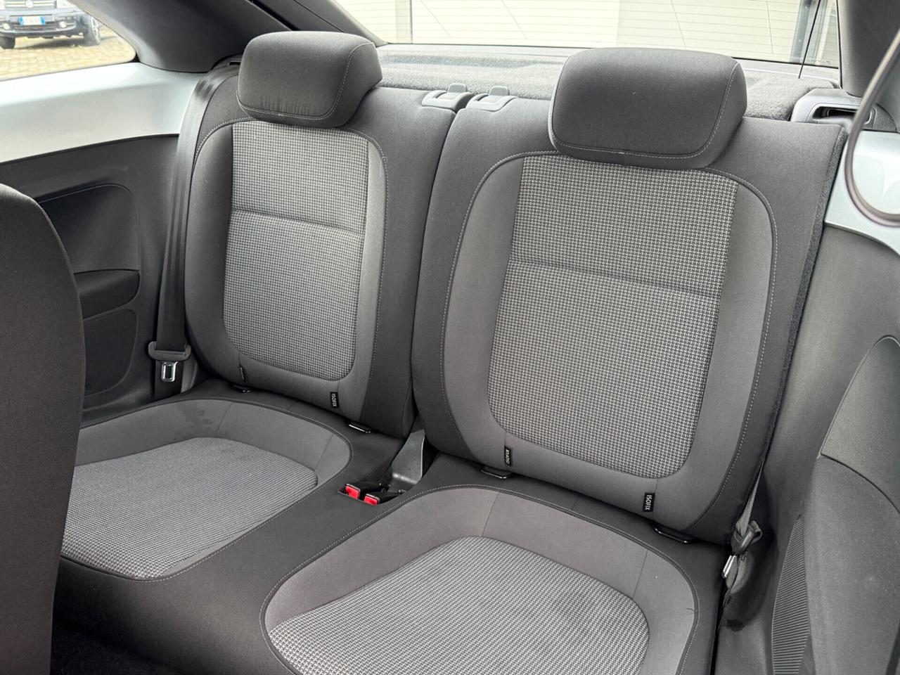 Volkswagen Maggiolino 1.6 tdi|UNIPRO|NEOPATENTATI