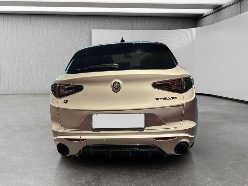 Alfa Romeo Stelvio 2.2 t Tributo Italiano Q4 210cv auto