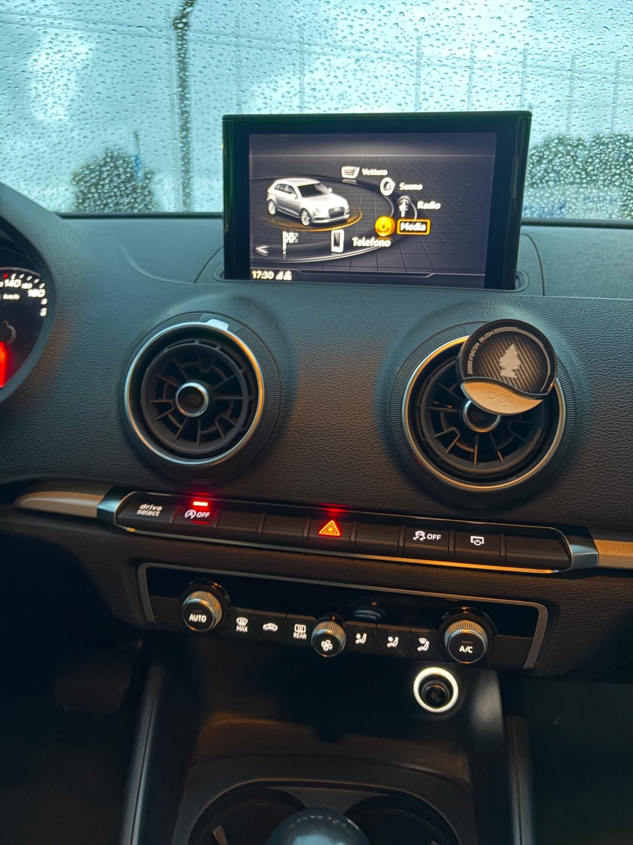 Audi A3 SPB 35 TDI S tronic Business Advanced