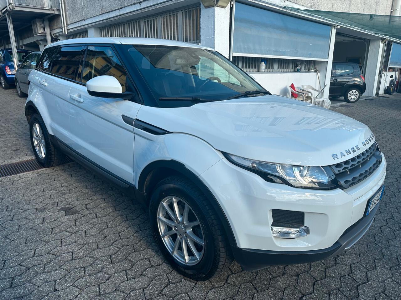 Rover Range Evoque 2.2 TD4 5p. Pure*EURO5B*CERCHI