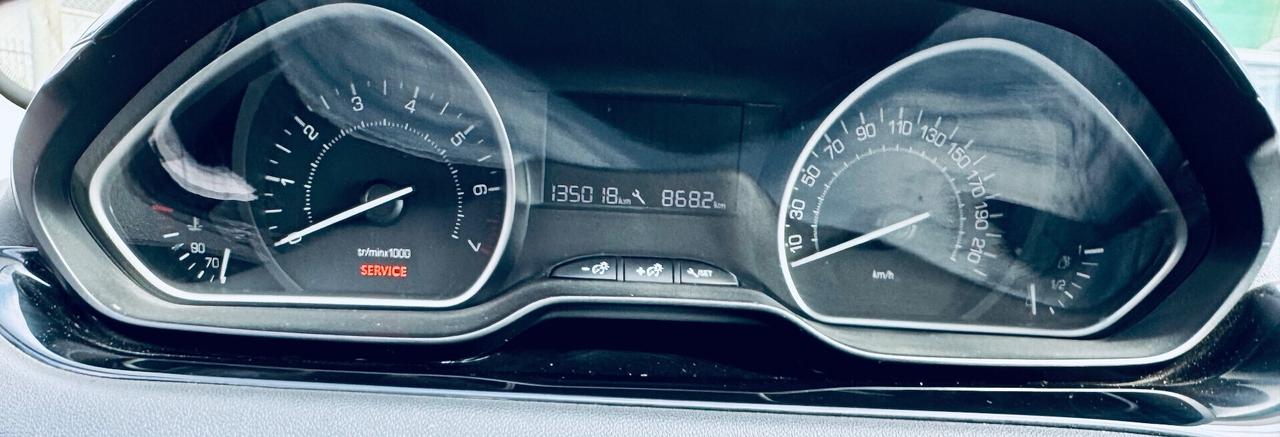 Peugeot 208 PureTech 82 5 porte Allure