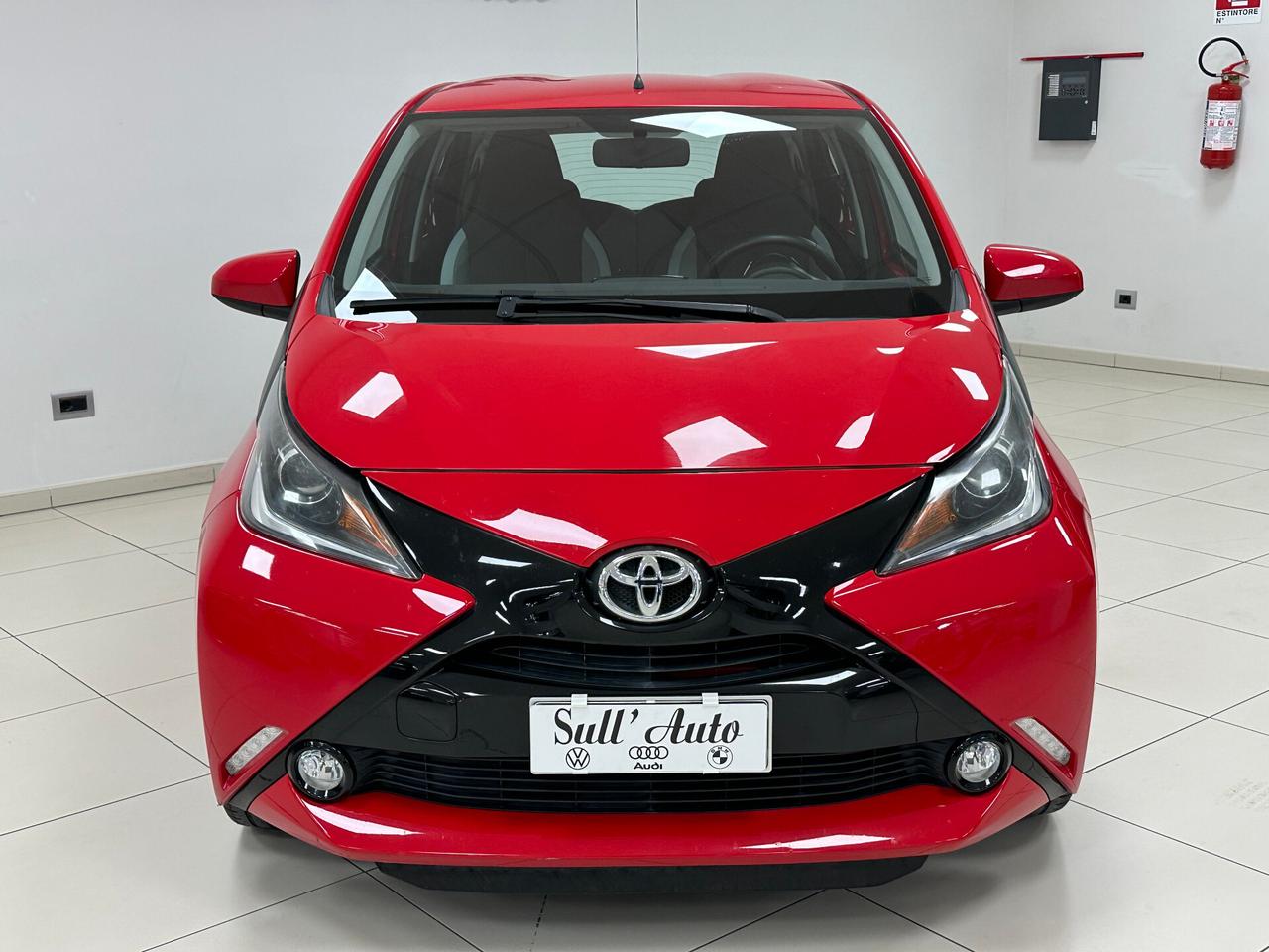 Toyota Aygo 1.0 VVT-i 69 CV 5 porte x-cite - 2015