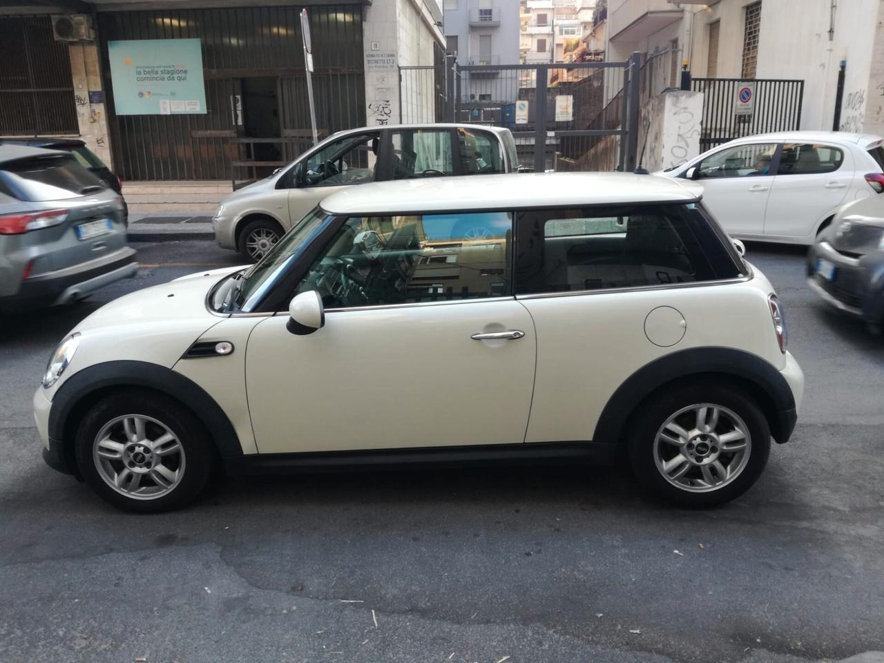 Mini Mini 1.6 16V Cooper D