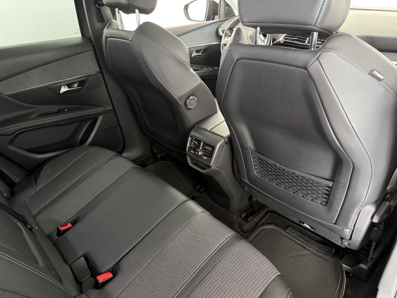Peugeot 3008 BlueHDi 130 EAT8 Allure Pack