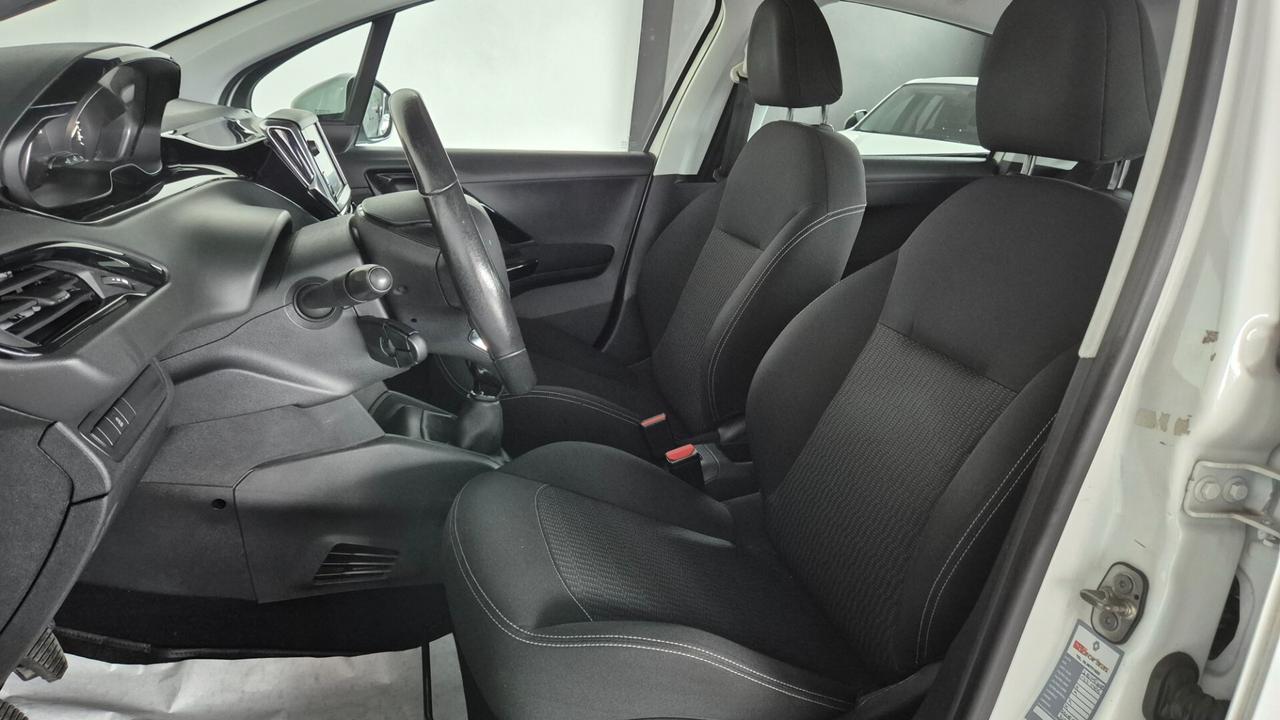 Peugeot 208 PureTech 82 5 porte Allure