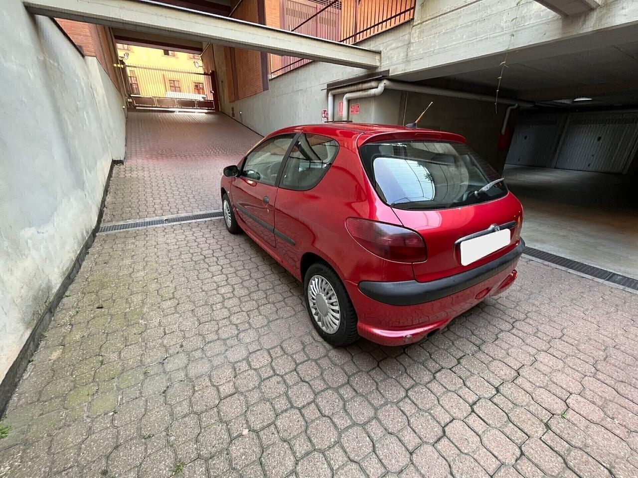 Peugeot 206 - APERTI AD AGOSTO