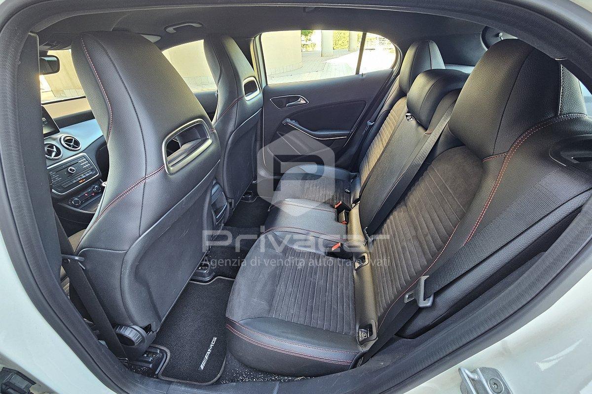 MERCEDES GLA 180 Premium