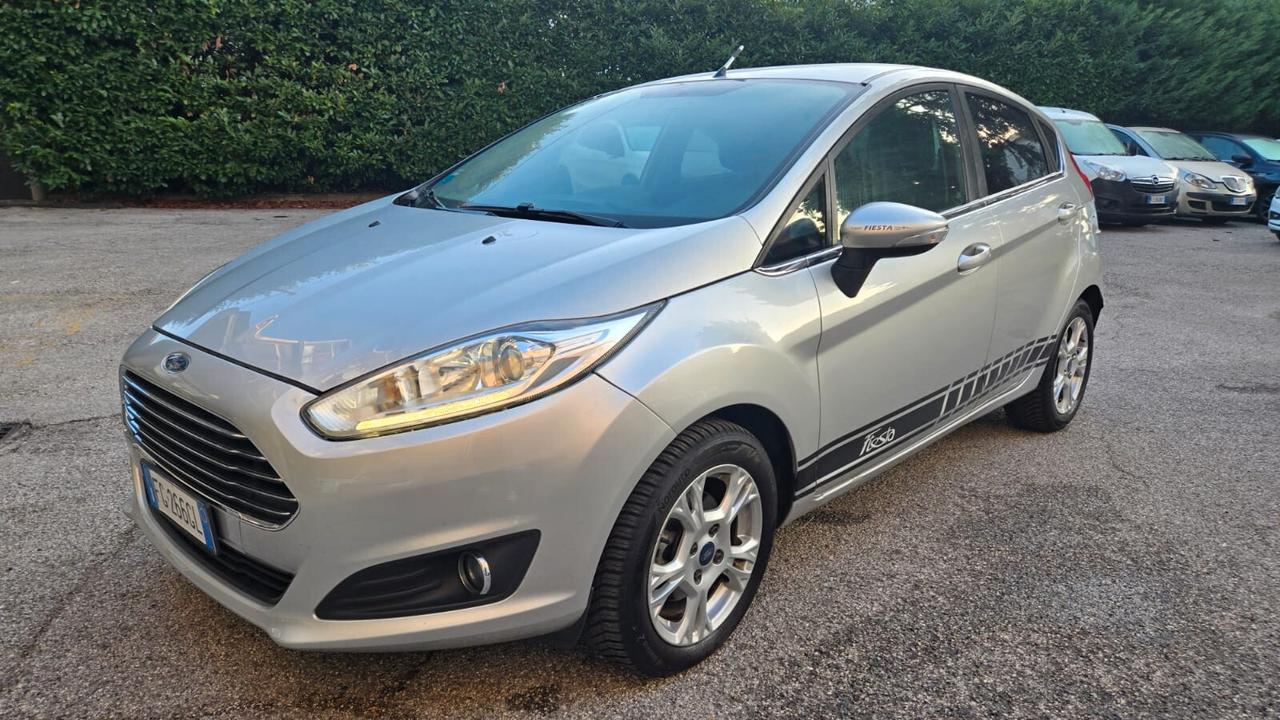 Ford Fiesta 1.5 TDCi 75CV 5 porte Titanium Neopatentati