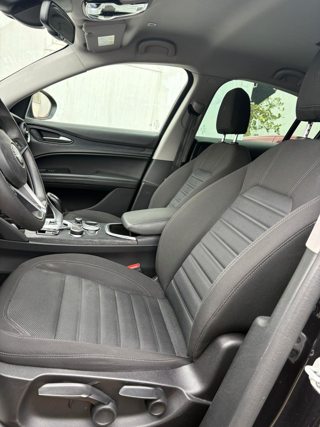 Alfa Romeo Stelvio 2.2 Turbodiesel 190 CV AT8 RWD Business