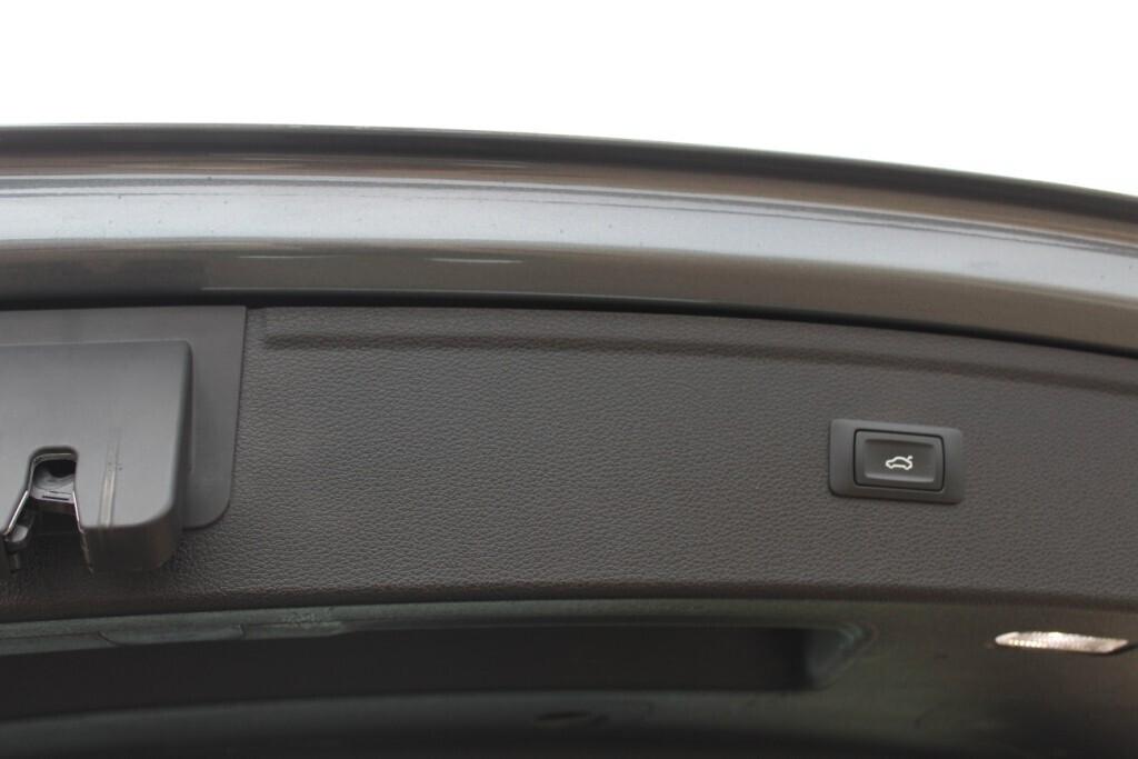 AUDI Q5 2.0 TDI s-tronic *Quadro digitale *Pelle