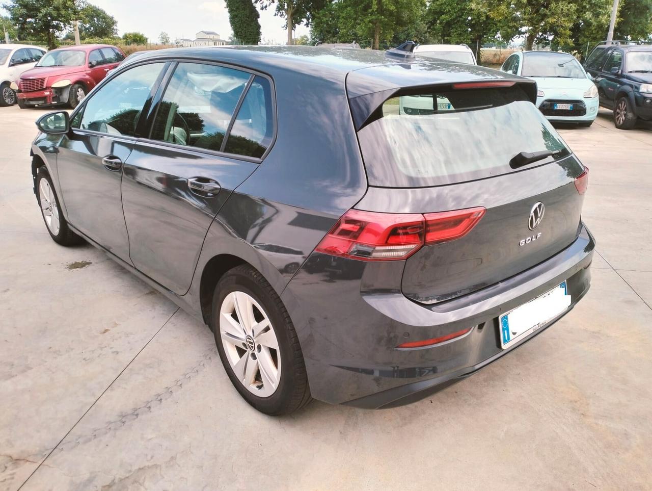 Volkswagen Golf VIII 2.0 TDI - SINISTRATA -
