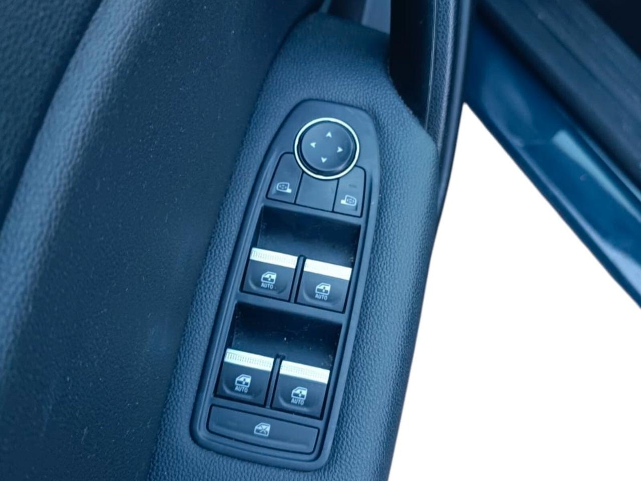 Renault Captur 1.0 TCe GPL Intens my21