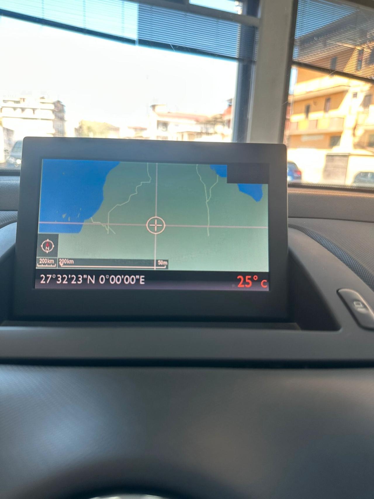 Peugeot 308 2.0 HDi 140CV CC Féline